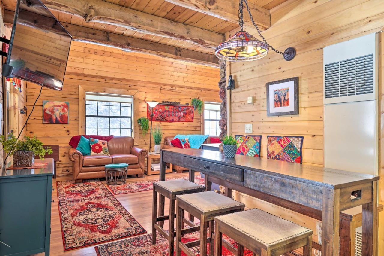 Rustic Duck Creek Village Cabin With Fire Pit! Exterior foto